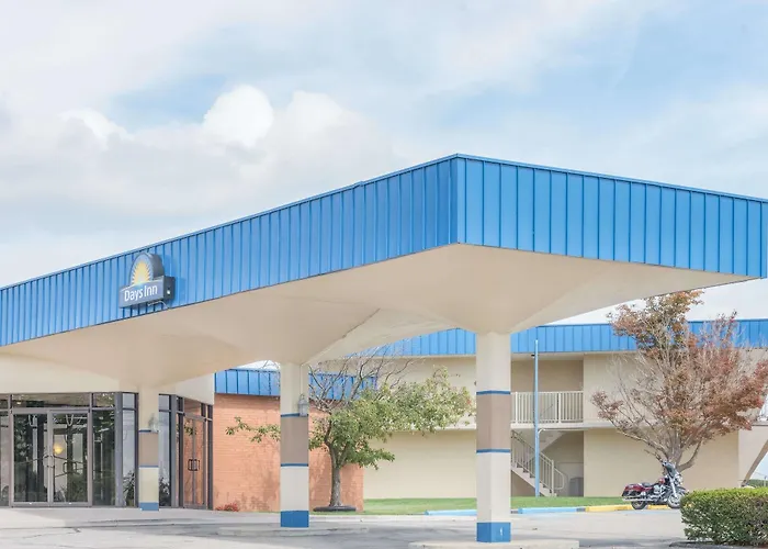 Days Inn By Wyndham St Clairsville